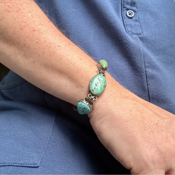 Turquoise & Silver Bracelet - Picture 4 of 5